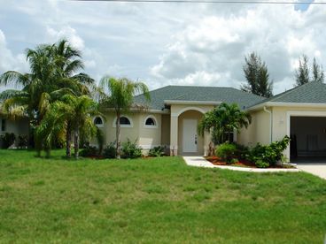 View Margarit  Waterfront Pool House