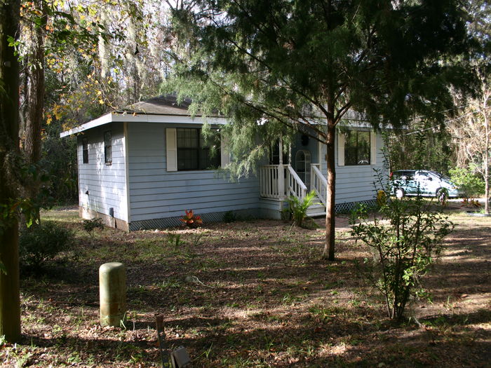 View Mama Lou Cottage