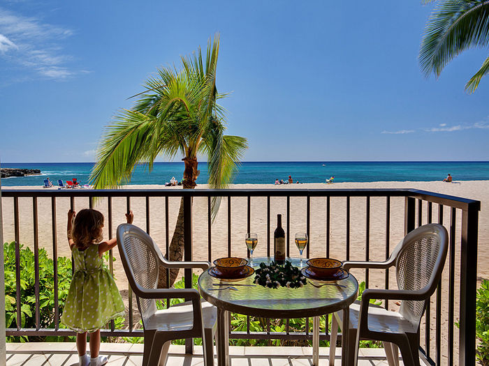 View 4 Steps To The Beach Makaha Condo