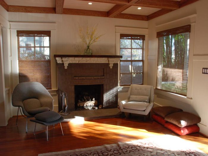 View Huge Charming Beach Bungalow