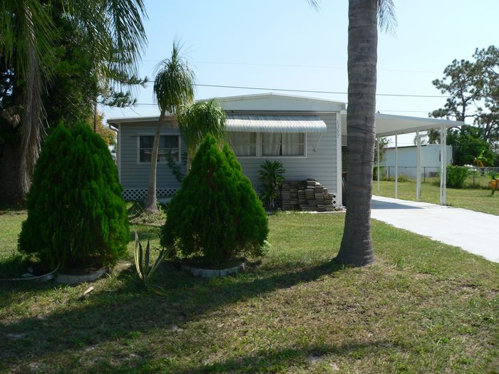 Englewood, Florida Holiday Estates I, 55+ Mobile Home Community