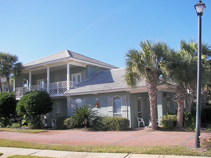 View Adelas Bliss 3BR25BA Walk to
