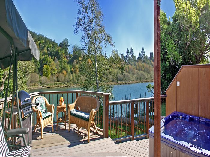 View Chetco River Resort Cabins