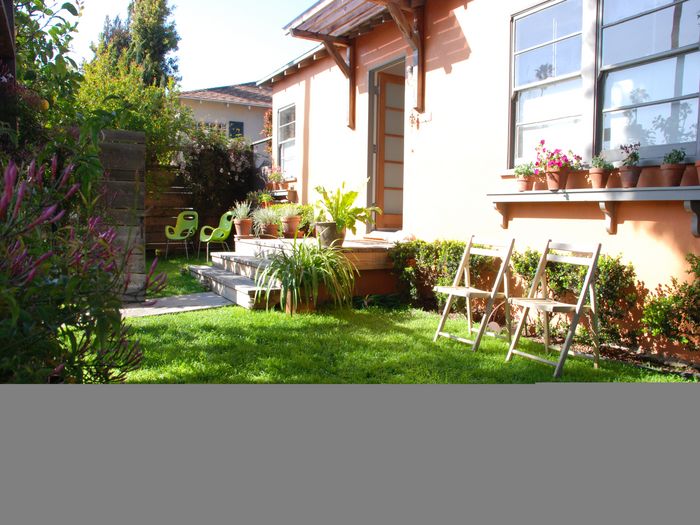 View Beautiful Bright Venice Cottage