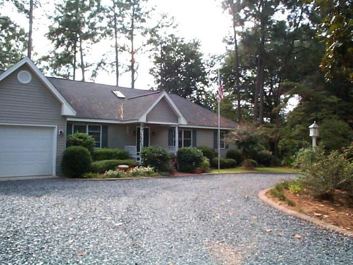 View Cardinal House in Historic District