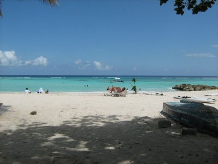 View Barbados budget apartment beach