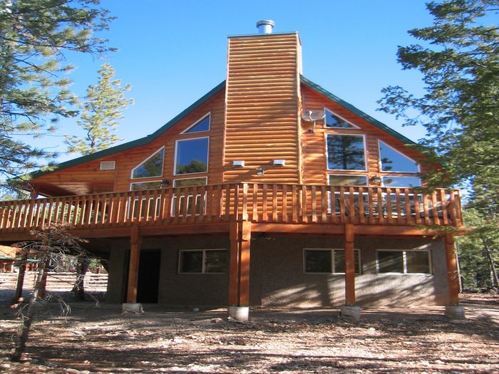 View Beautiful New Cabin  Located Between