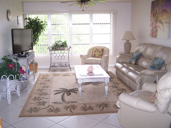 Naples, Florida Beautiful Winter Park Condo