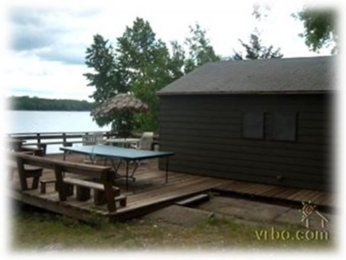 View Charming 2Bedroom Lake Cabin