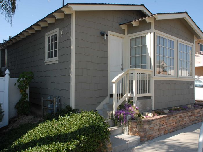 View Pismo Cottages