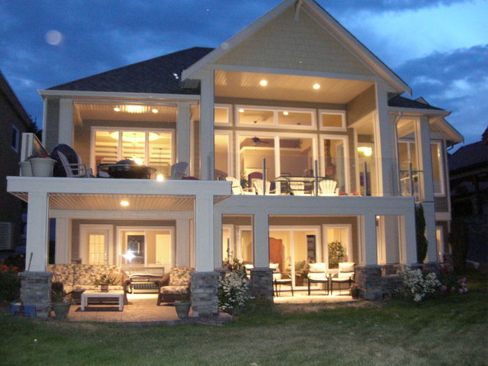 Peachland, British Columbia 2 Bdrm Apartment