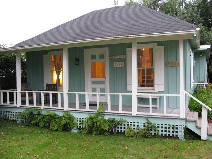 View Historic Long Beach Cottage 