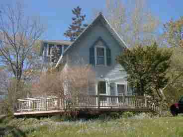 View Victorian Bayside Cottage