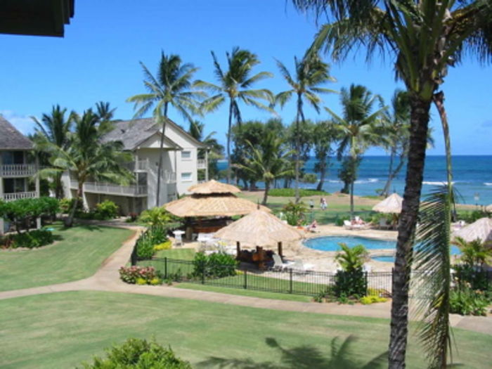 View Islander on the Beach