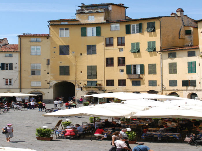 View Anfiteatro Apartment in Center