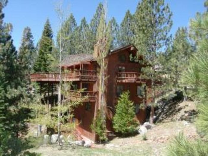 View 8 Bedroom next to Slopes on 3 Acres