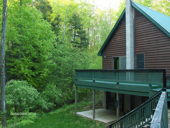 View Maple Ridge Cottage