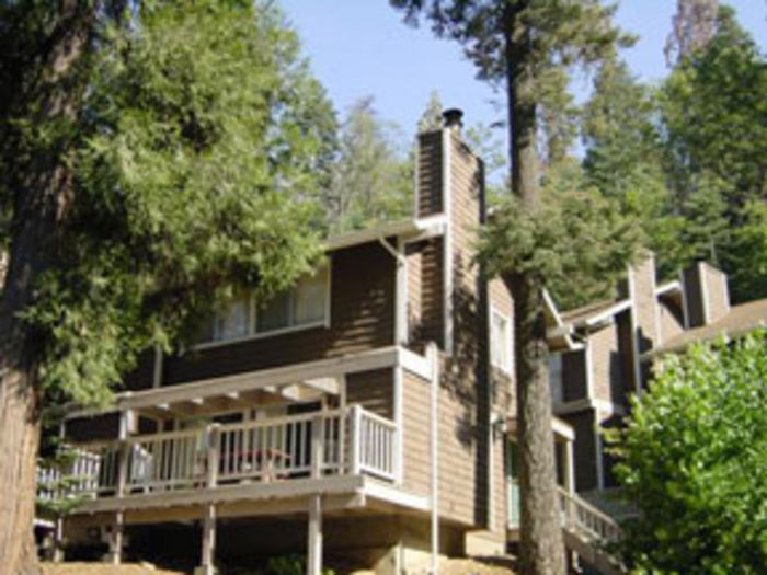 View Lake Arrowhead Chalets