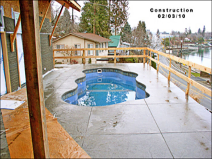 View Chelan Pool House