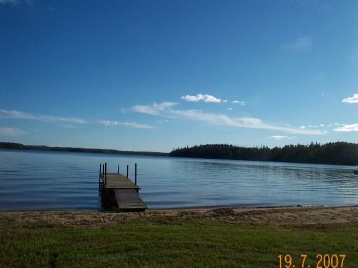 Vermilion Bay, Ontario Private Lakefront Cottage
