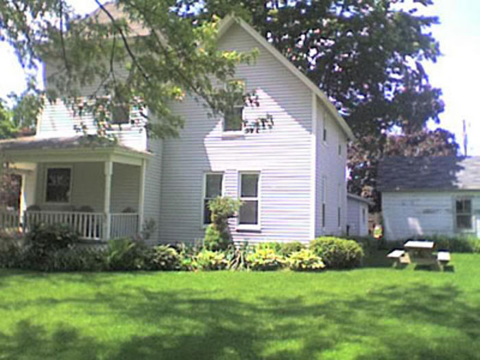 View Wells Street Beach Cottage