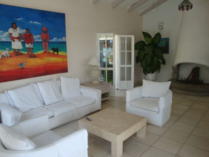 View Beautiful Beachfront Villa 139