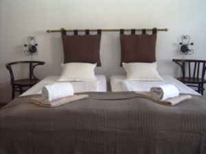 View GRAPHIC APARTMENT 