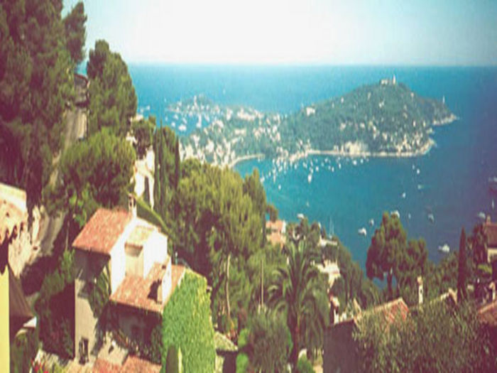 View Cannes Villa Snooker just on the