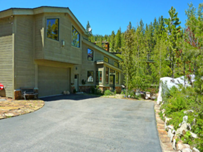 View Bear Creek Lodge