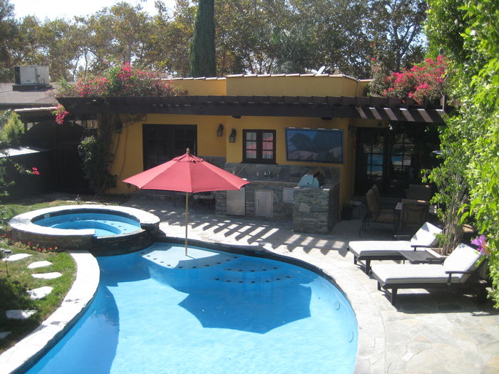 View Spanish Guest Cottage Oasis w PoolSpaBBQFirepit