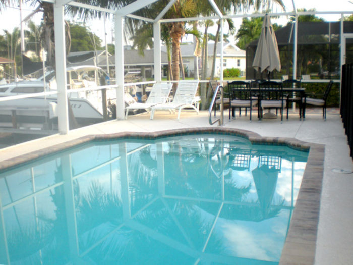 View Weekly Rental Pool Home 3 Bed2