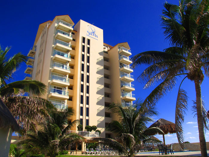 View Bombero Bills Oceanfront Condos