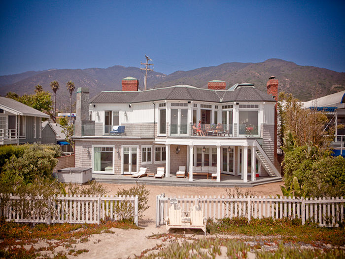 View Pacific Ocean Beach Mansion