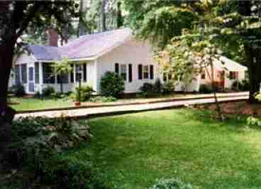 View Arundel Garden Cottage In Historic