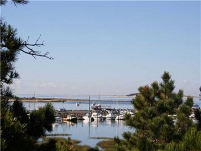 View Spectacular Waterfront with Wellfleet