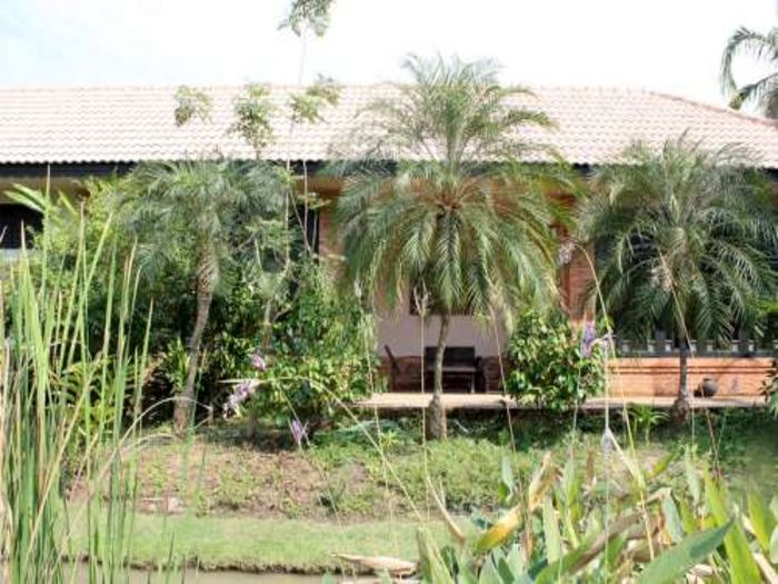 View Kinkala Garden Apartment
