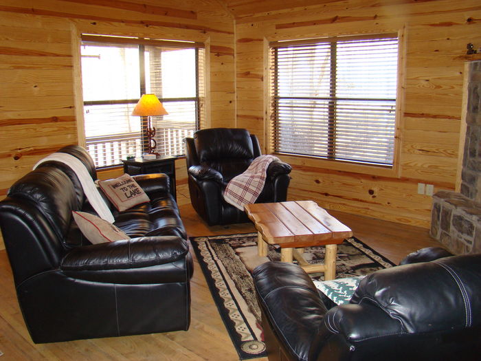 Hochatown, Oklahoma Sip 'N Ski Luxury Cabin