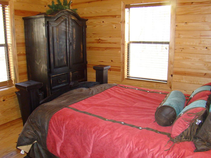 Hochatown, Oklahoma Sip 'N Ski Luxury Cabin