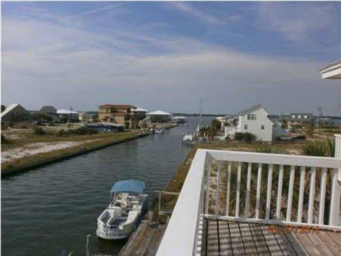 View Navarre Beach 3BR Canal Front