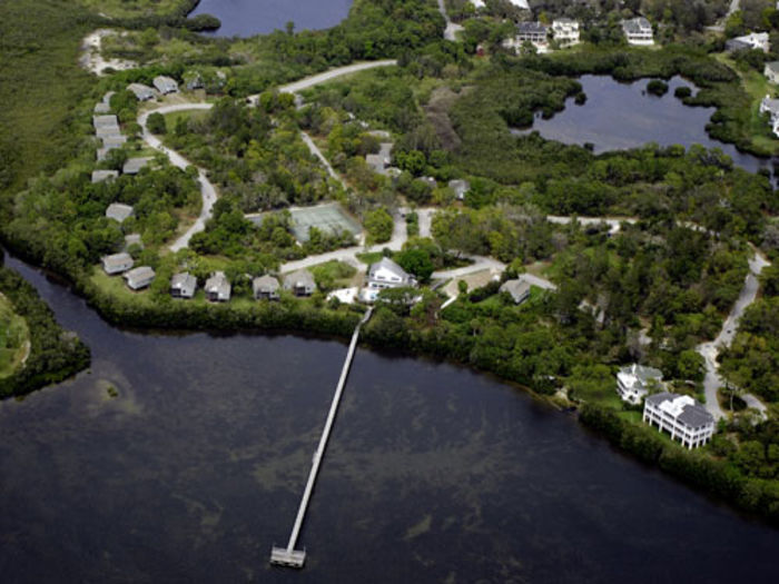 View Sutherland Crossing Condominium