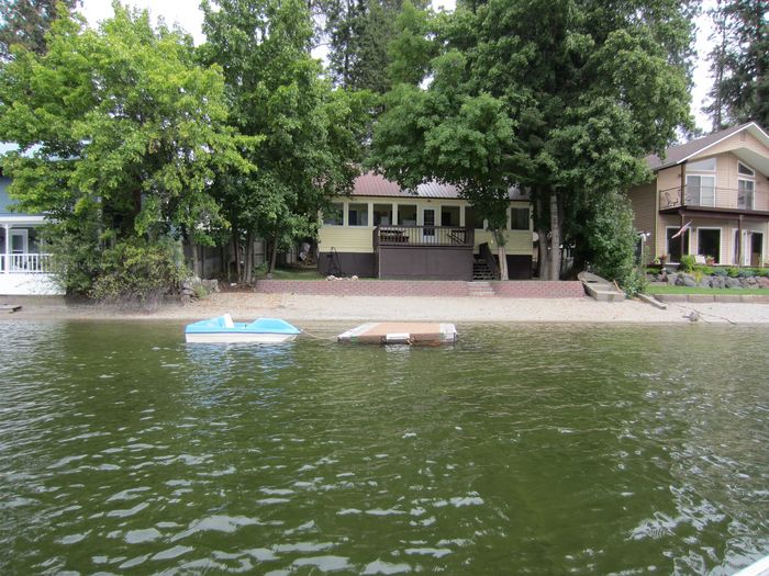 View Gaynors Twin Lakes Lakefront House