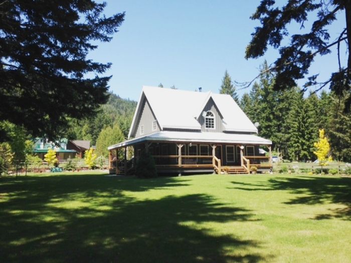 View Cottage at Otter Lake