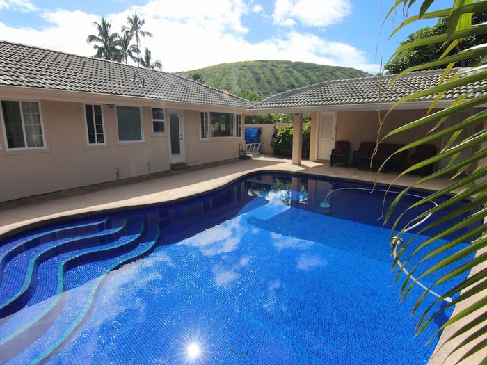 View Portlock 4 Bedroom Pool House