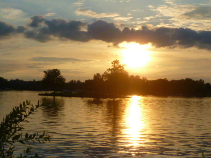 View The Lake Cottage