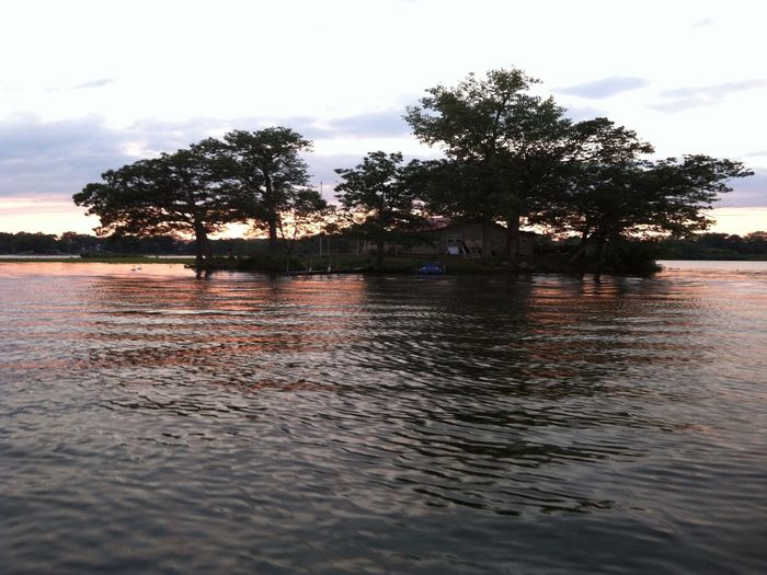 View Island lake cottage