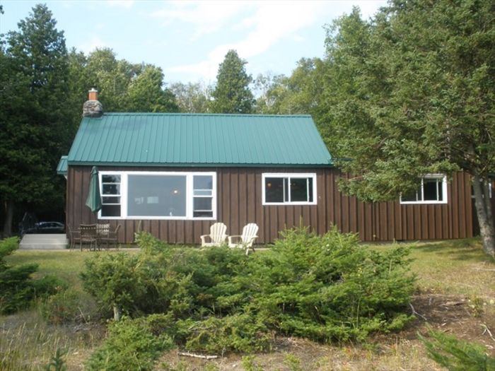 View Stonington Cottage