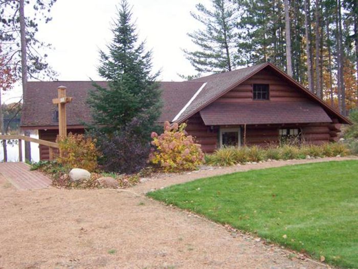 View Maiden Lake Log Lodge