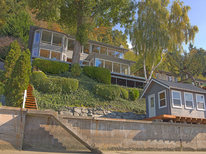 View Four Stone Beach House Near Seattle