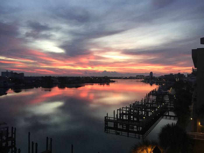 View Luxury Waterfront at Harborview