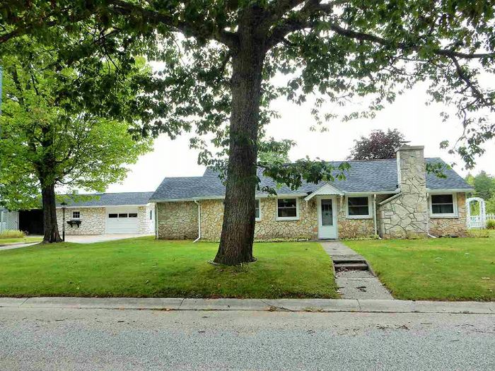 View Rivers Bend Stone Cottage